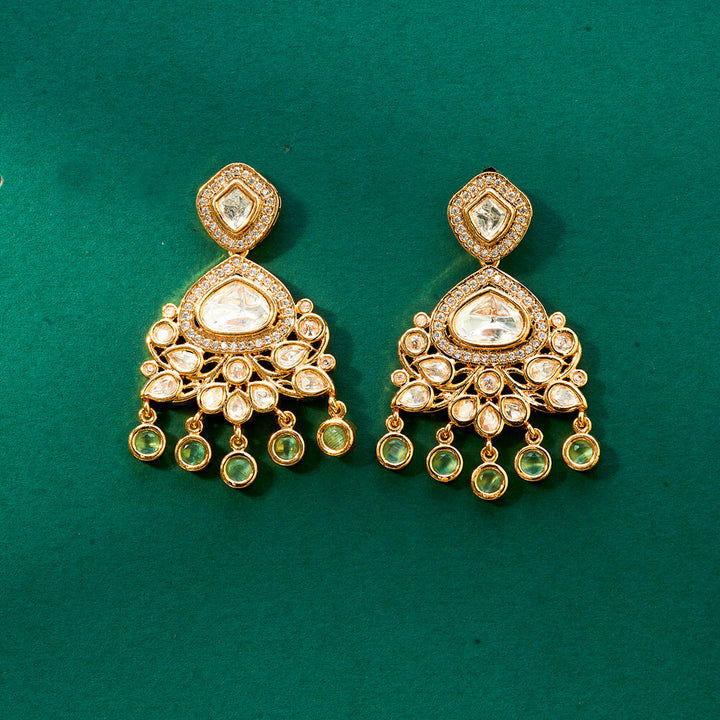 Kundan Classic Earring With Gold Plating 302437