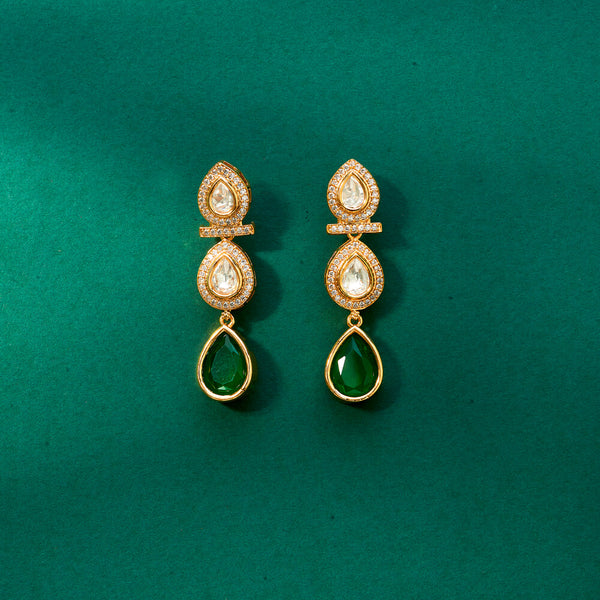 Kundan Classic Earring With Gold Plating 302461