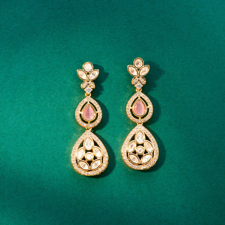 Kundan Classic Earring With Gold Plating 302474