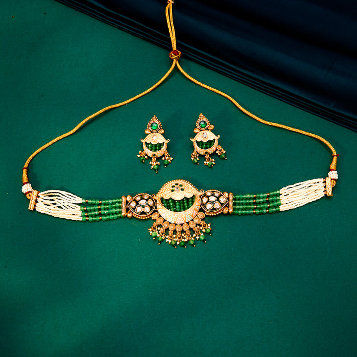 Kundan Choker Necklace With Matte Gold Plating 302476