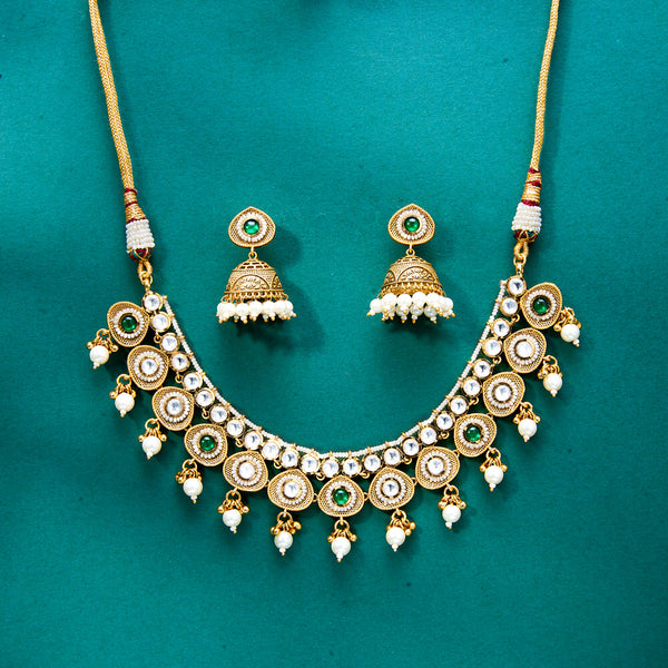 302507 Kundan Pearl Necklace With Matte Gold Plating