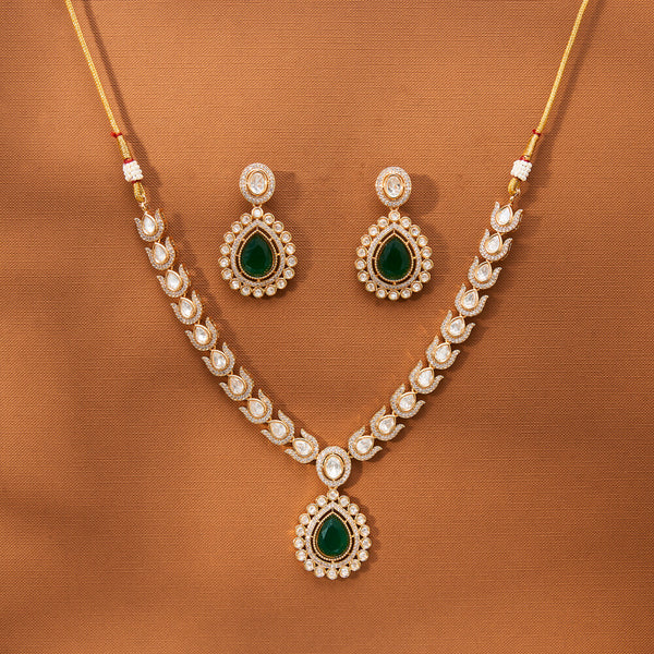 302604 Kundan Classic Necklace With Gold Plating