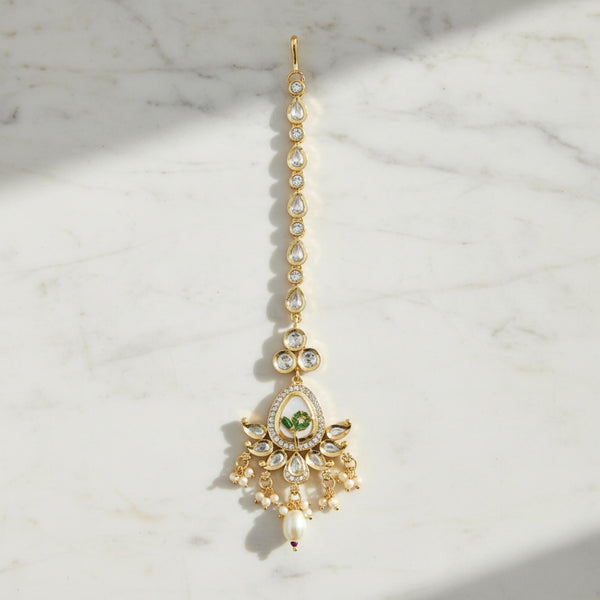 303228 Kundan Mother Of Pearl Tikka With Carat Gold Plating
