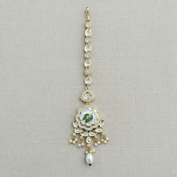 303230 Kundan Mother Of Pearl Tikka With Carat Gold Plating