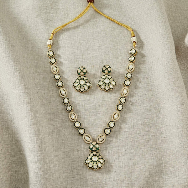 303238 Kundan Meenakari Necklace With Carat Gold Plating