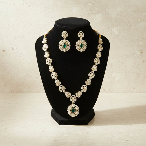 303245 Kundan Classic Necklace With Mehndi Plating