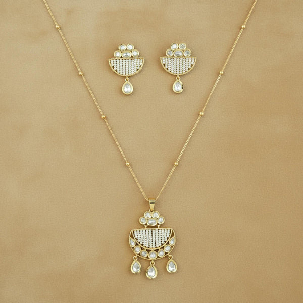 303281 Kundan Classic Pendant Set With Carat Gold Plating
