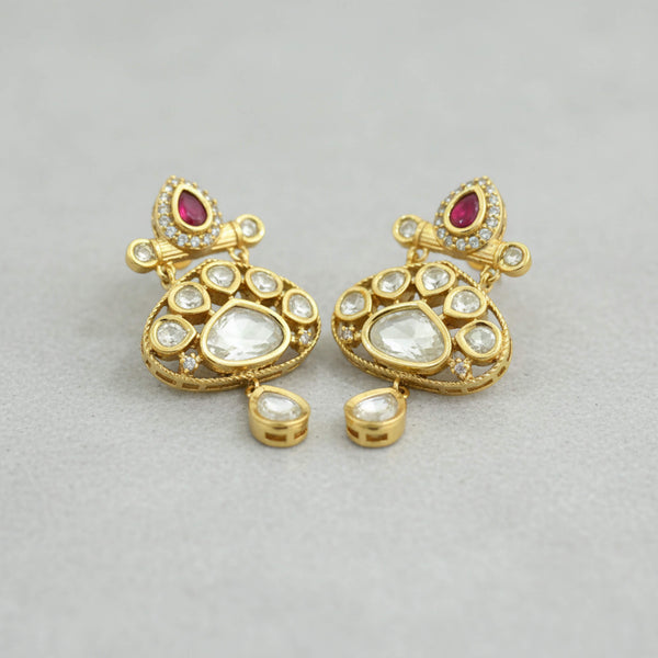 303332 Kundan Classic Earring With Carat Gold Plating