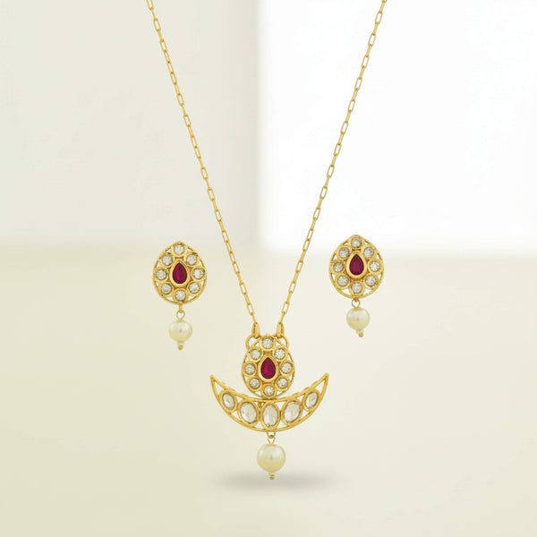 303347 Kundan Moti Pendant Set With Carat Gold Plating