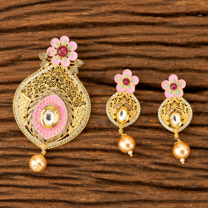 Kundan Classic Pendant set with gold plating 350000