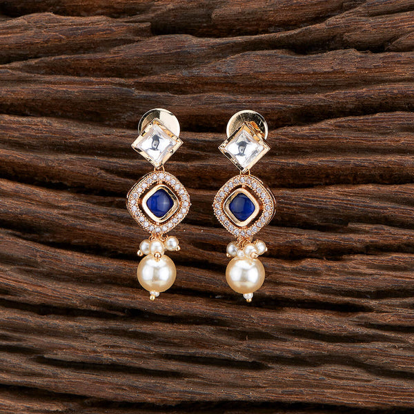 Kundan Short Earring With Gold Plating 351257