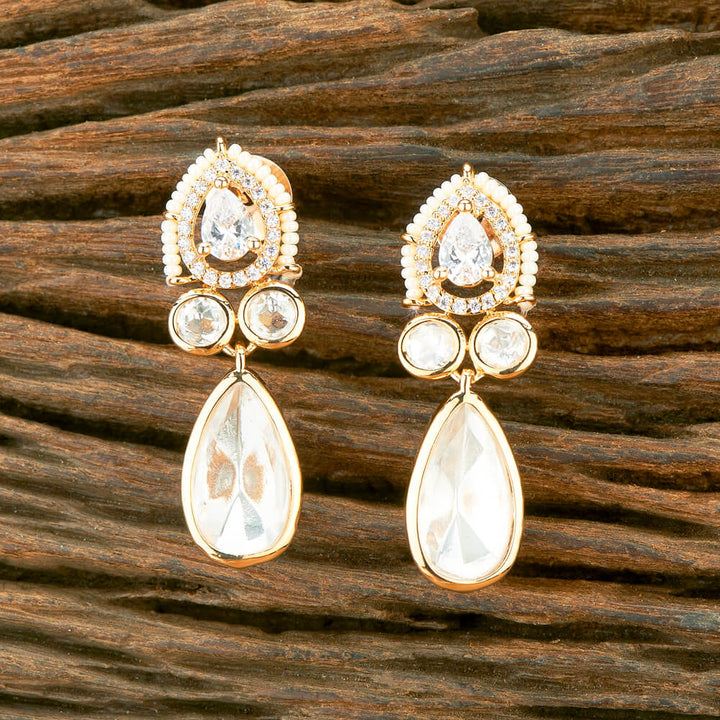 Kundan Classic Earring With Gold Plating 351613