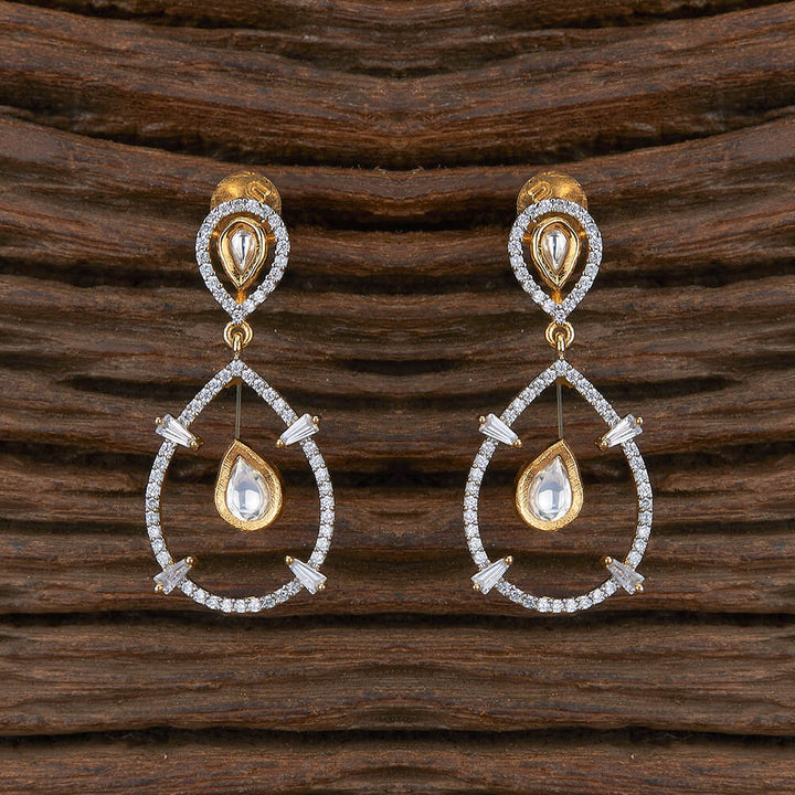 Kundan Classic Earring With 2 Tone Rhodium Plating 351633