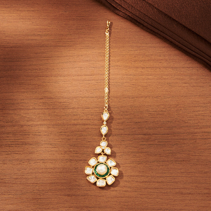 Kundan Classic Tikka With Gold Plating 351810