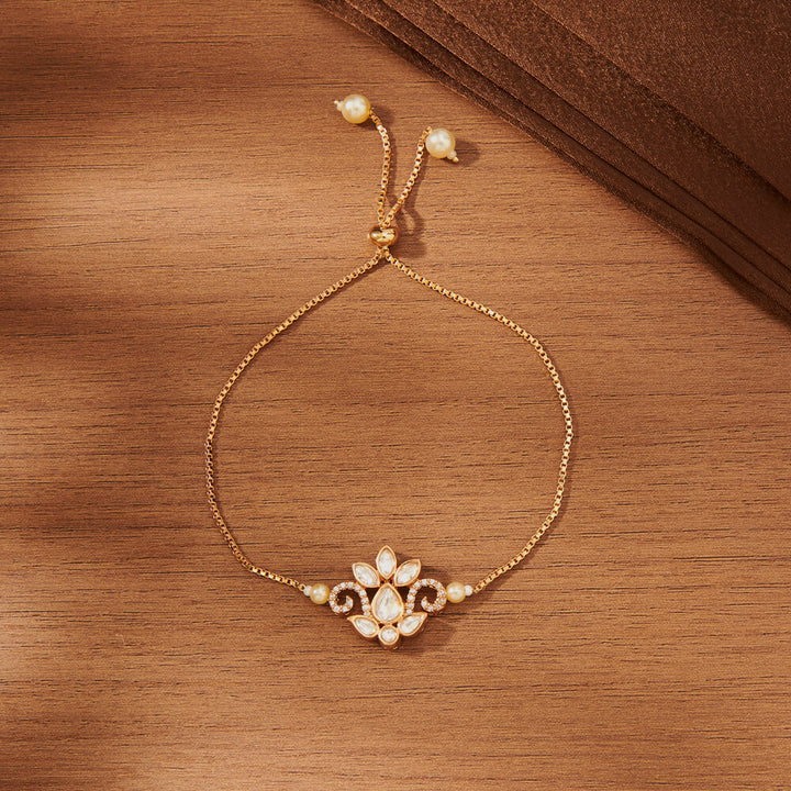 Kundan Classic Bracelet With Gold Plating 351830