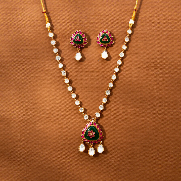 Kundan Classic Necklace With Gold Plating 351866