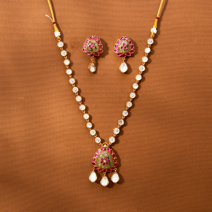 Kundan Classic Necklace With Gold Plating 351866