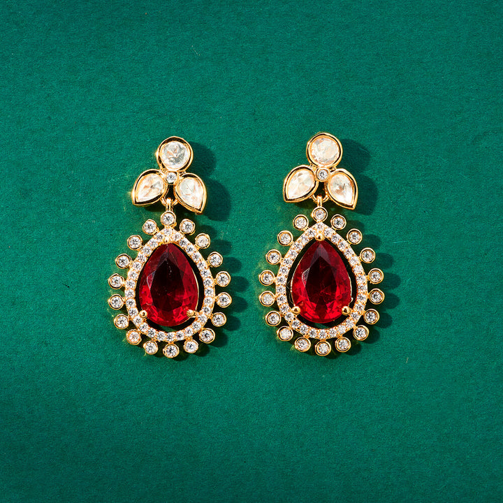 Kundan Delicate Earring With Gold Plating 351882