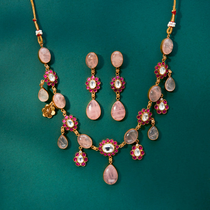 Kundan Classic Necklace With Gold Plating 351887