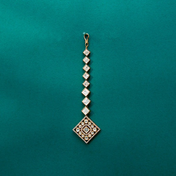 351965 Kundan Classic Tikka With Gold Plating