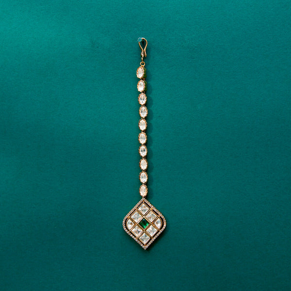 351968 Kundan Classic Tikka With Gold Plating