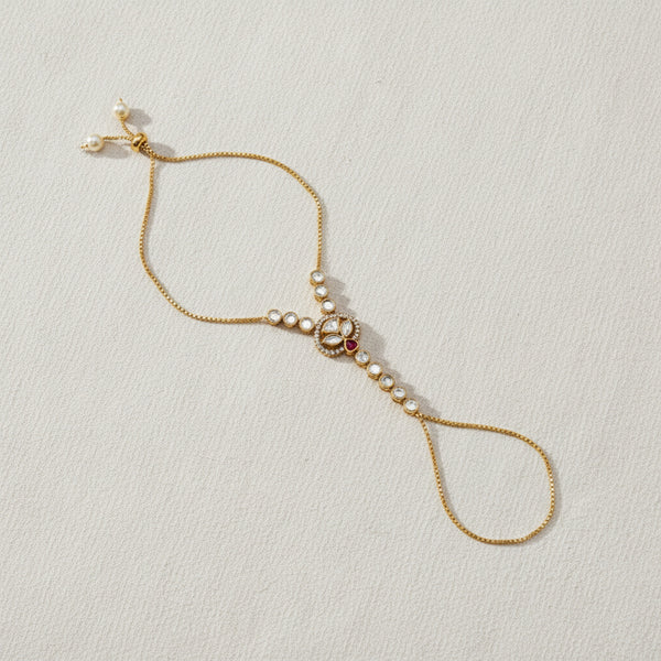 351981 Kundan Classic Hath Pan With Mehndi Plating