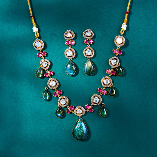 351987 Kundan Classic Necklace With Gold Plating