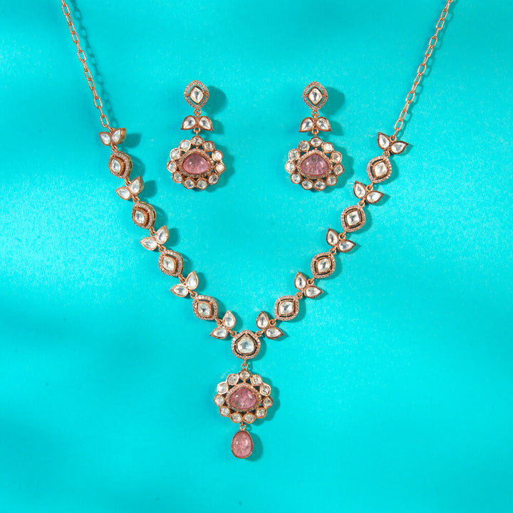 Kundan Classic Necklace With Rose Gold Plating 351992