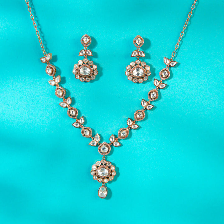 Kundan Classic Necklace With Rose Gold Plating 351992