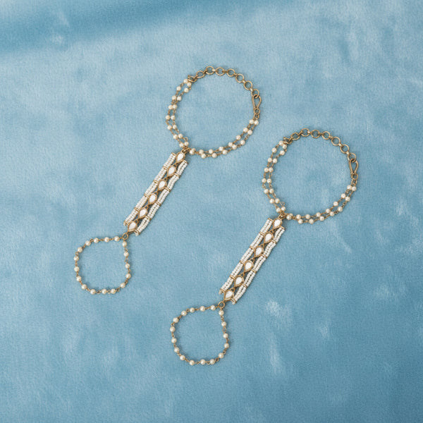 352125 Kundan Classic Hath Pan With Mehndi Plating