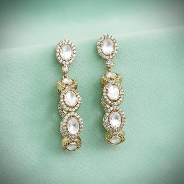 352287 Kundan Classic Earring With Carat Mehndi Plating