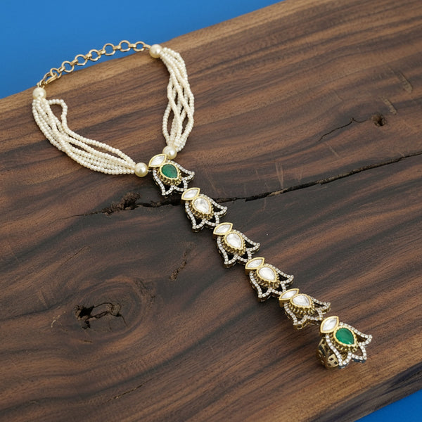 352455 Kundan Classic Hath Pan With Mehndi Plating