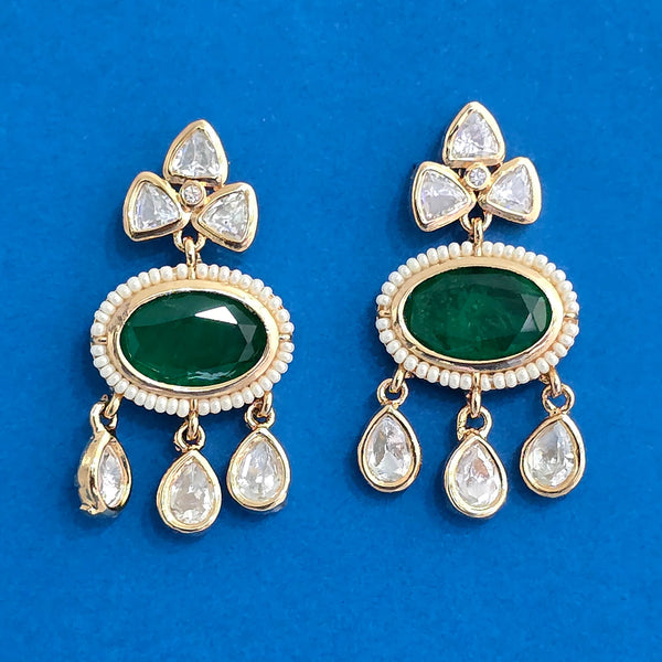 352490 Kundan Classic Earring With Carat Plating