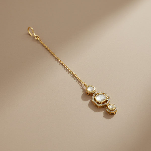 352516 Kundan Classic Tikka With Carat Gold Plating