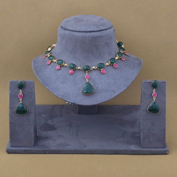 352585 Kundan Classic Necklace With Gold Plating