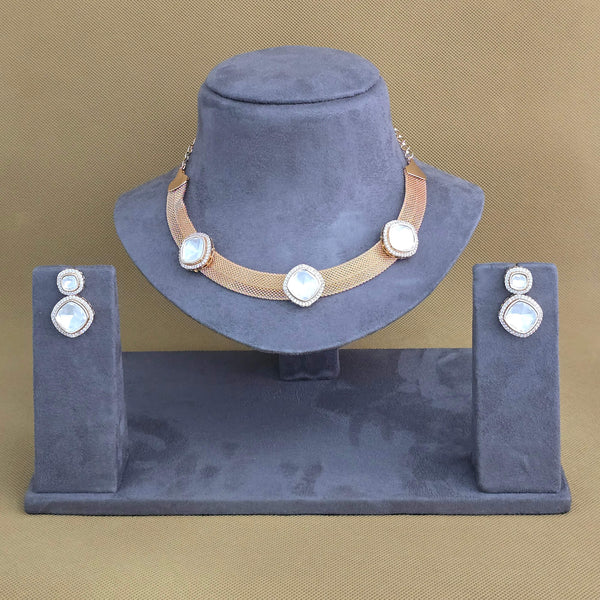 352587 Kundan Classic Necklace With Carat Gold Plating