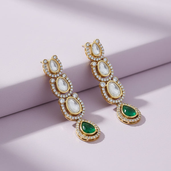 352612 Kundan Classic Earring With Carat Gold Plating