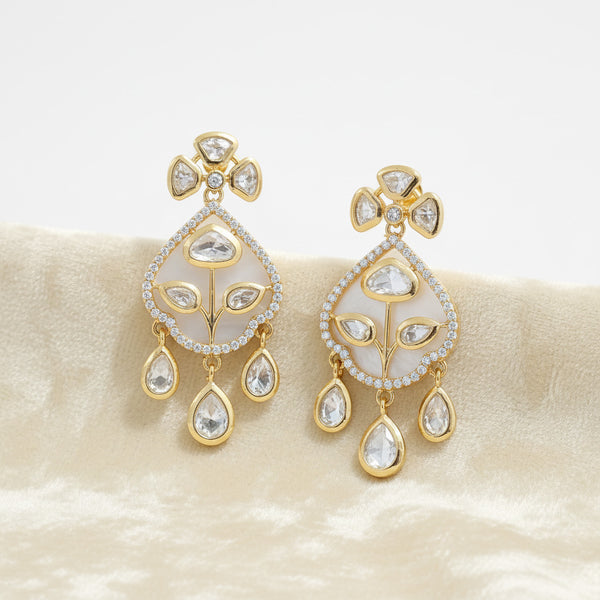 352617 Kundan Classic Earring With Carat Rhodium Plating