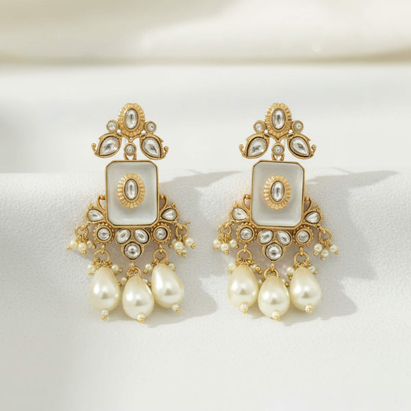 352726 Kundan Classic Earring With Carat Gold Plating