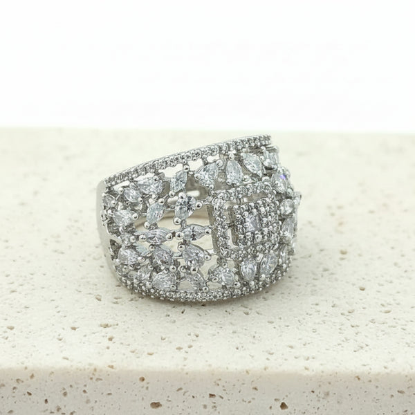 439562 Cz Classic Ring With Rhodium 2 Tone Plating