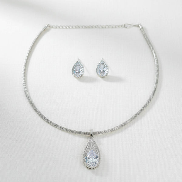 442046 Cz Classic Pendant Set With Rhodium Plating