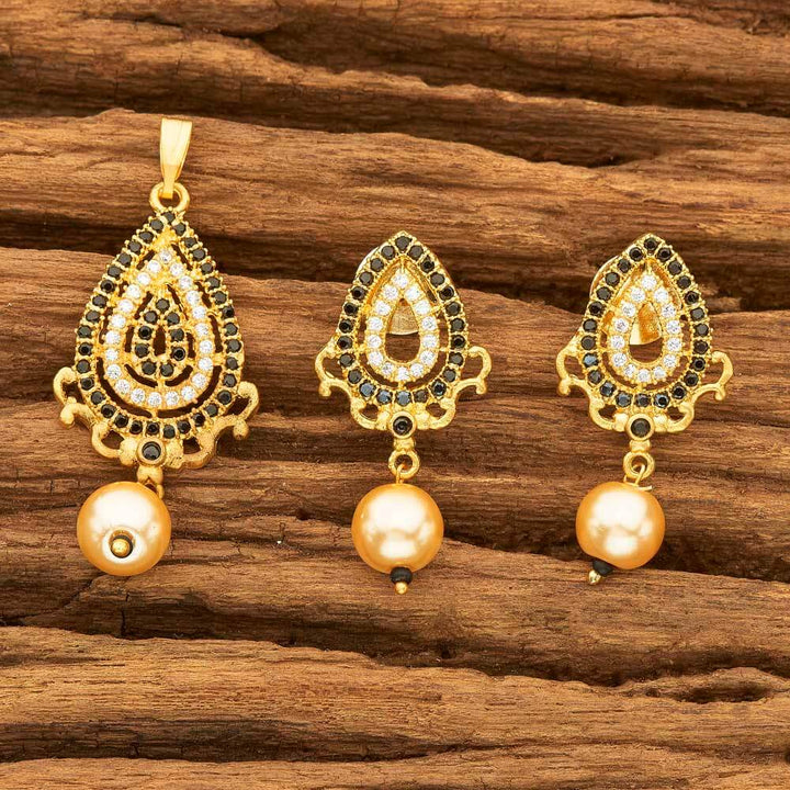 CZ Delicate Pendant Set with gold plating 57816