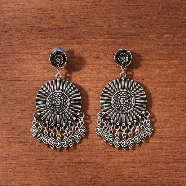 807318 Classic Earring With Oxidised Plating