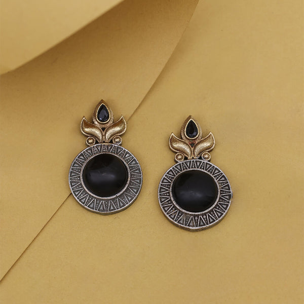 Oxidised Delicate Earring With 2 Tone Plating 807834