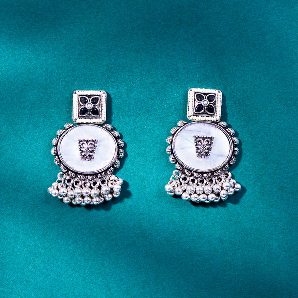 808170 Mother Of Pearl Earring With Oxidised Plating