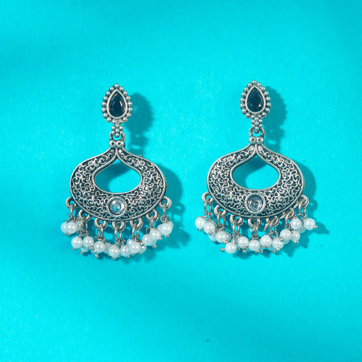 Classic Earring With Oxidised Plating 808302