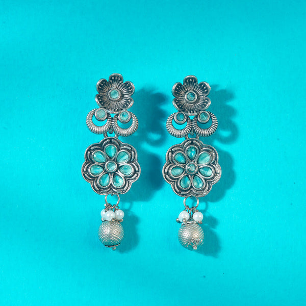 Classic Earring With Oxidised Plating 808335