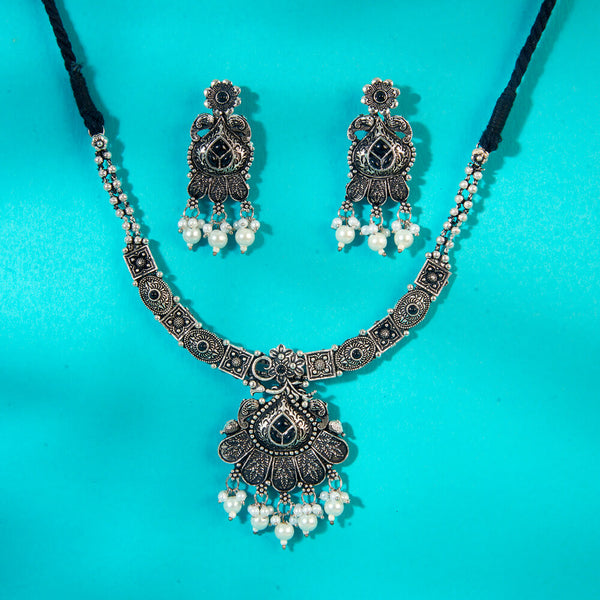 Classic Necklace With Oxidised Plating 808402