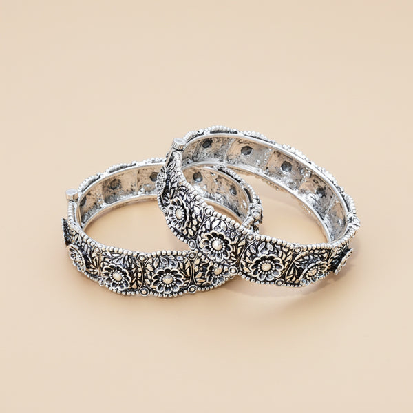 809113 Openable Bangles With Oxidised Plating