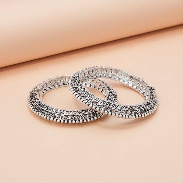 809117 Openable Bangles With Oxidised Plating